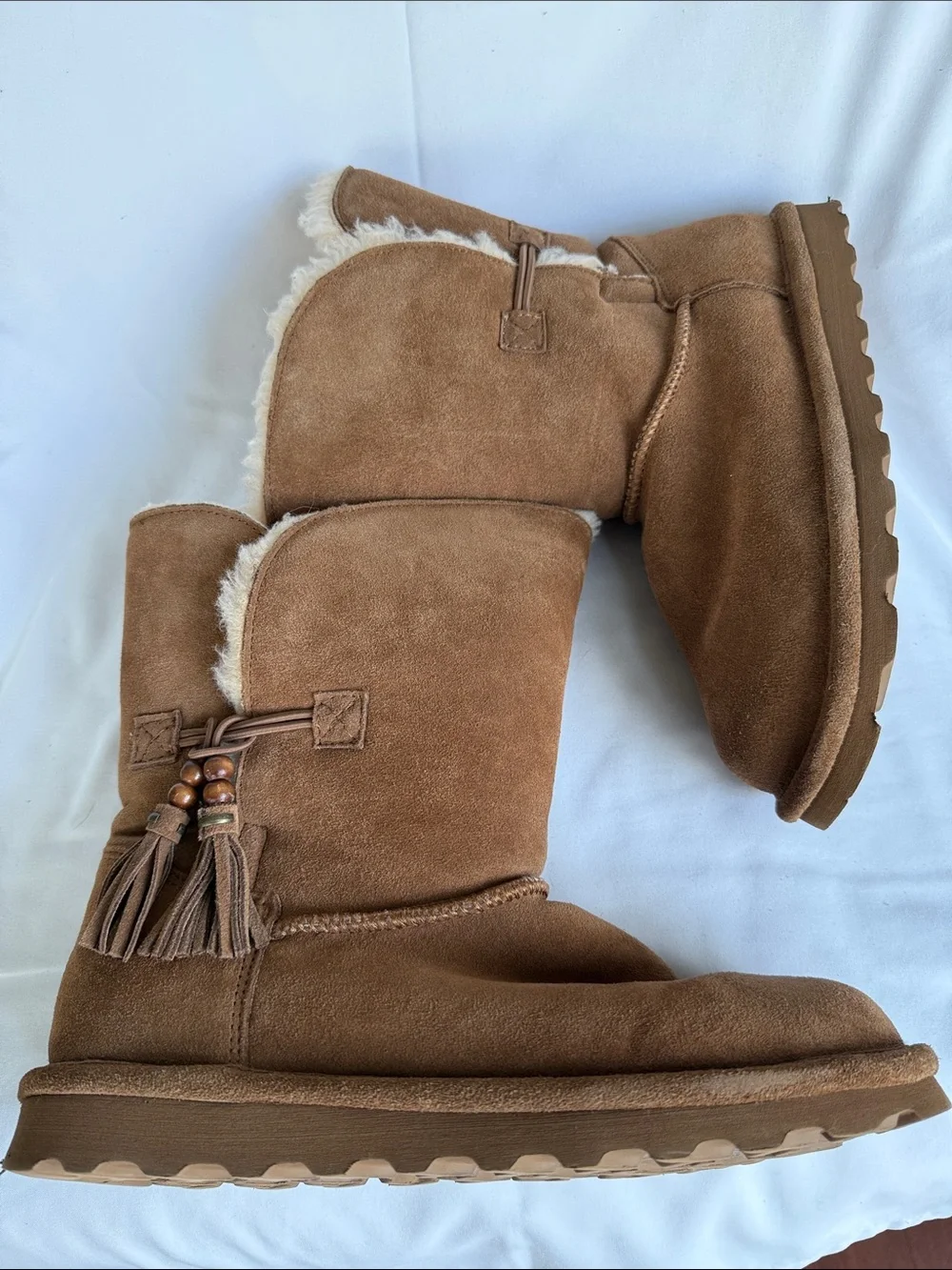 BearPaw Women's Brown Suede Shearling Tassel Winter Boots, Size 9